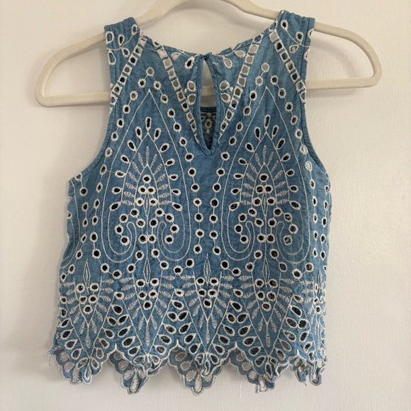 H&M Eyelet Embroidered Top - Picture 2 of 7